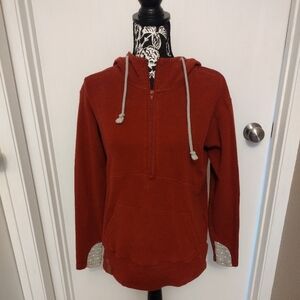 Ampersand 1/4 zipper hoodie